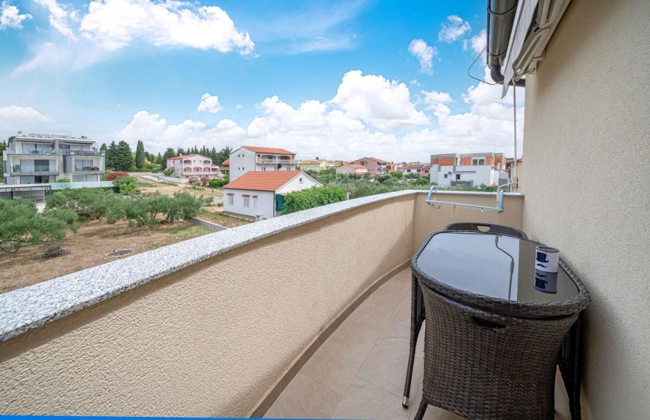Apartments Miskovic Vodice Exteriör bild